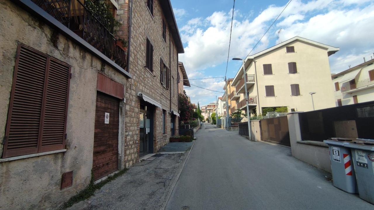 Appartamento Via Ponchielli Perugia Eksteriør billede